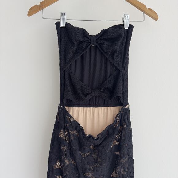 Nightcap Clothing Dress Womens Small Black Lace Tiered Maxi Cutout Bow Strapless - Picture 3 of 9